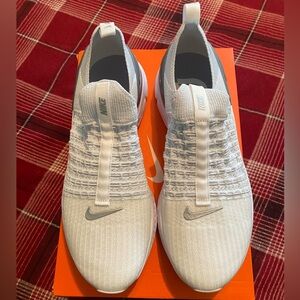 Nike React Phantom Run FK 2 in White and Gray